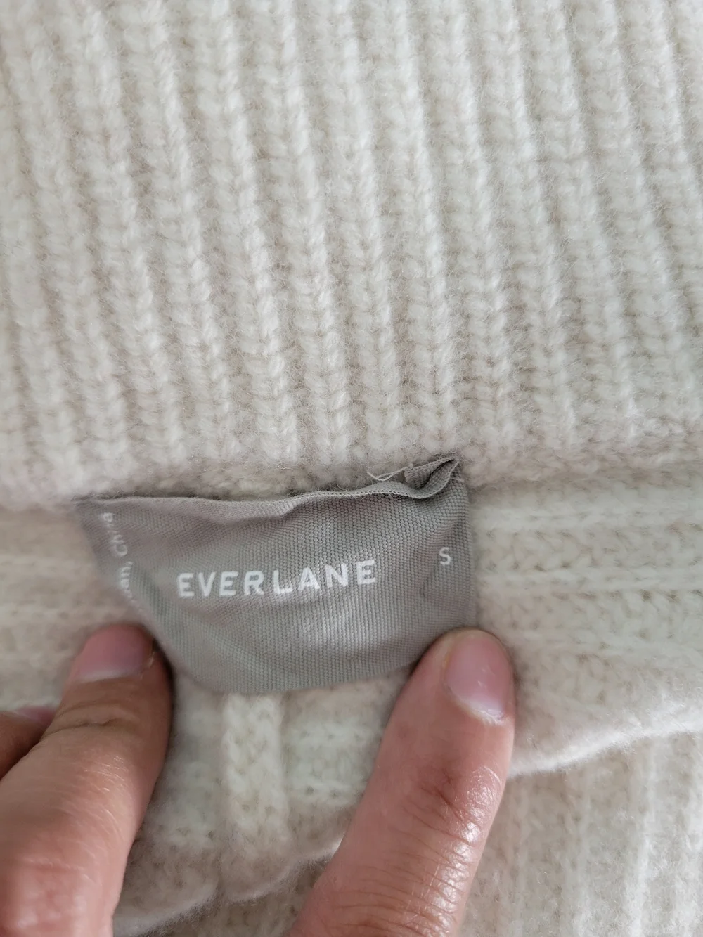 Everlane The Felted Merino Wool Half-Zip Sweater in Oatmeal - Size S - Picture 9 of 10